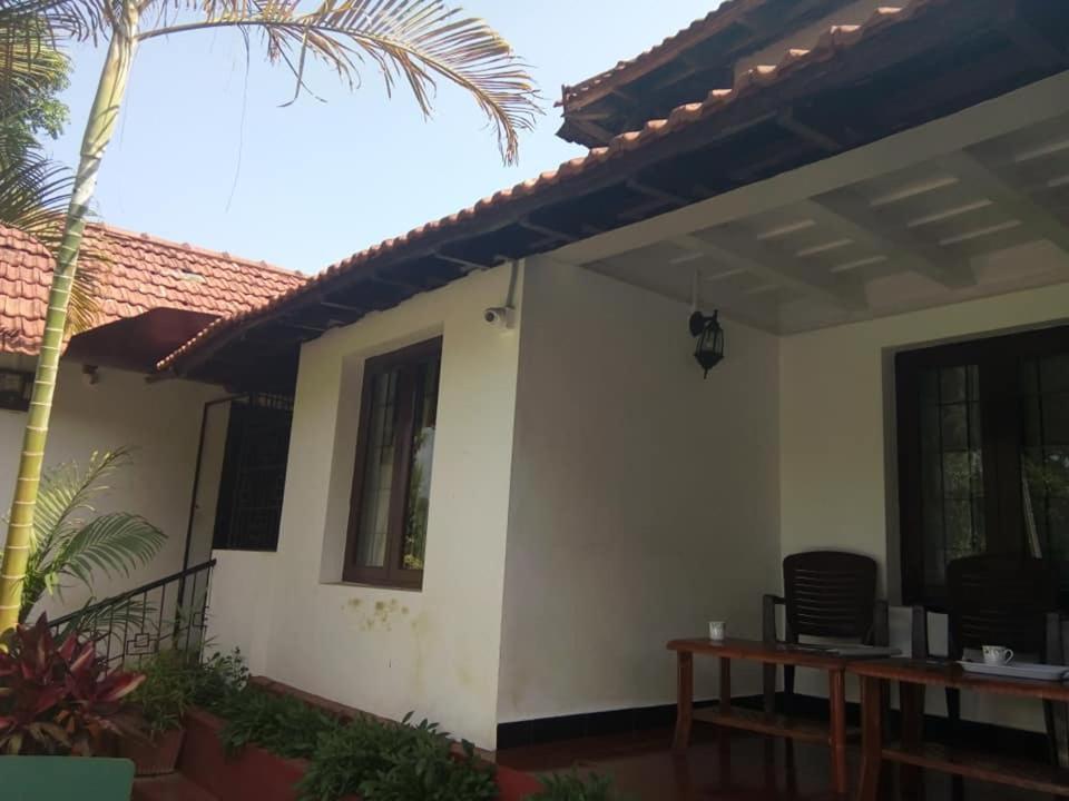 Emerald Castle Villa Madikeri Ngoại thất bức ảnh