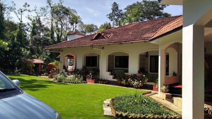 Emerald Castle Villa Madikeri Ngoại thất bức ảnh